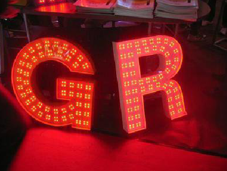 灵川LED发光字有哪些优势？